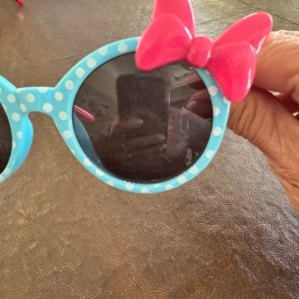 PINK BOW with blue & white polka dots DARLING Minnie Mouse - DISNEY - sunglasses